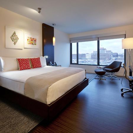 Hotel The Alexander Indianapolis Esterno foto